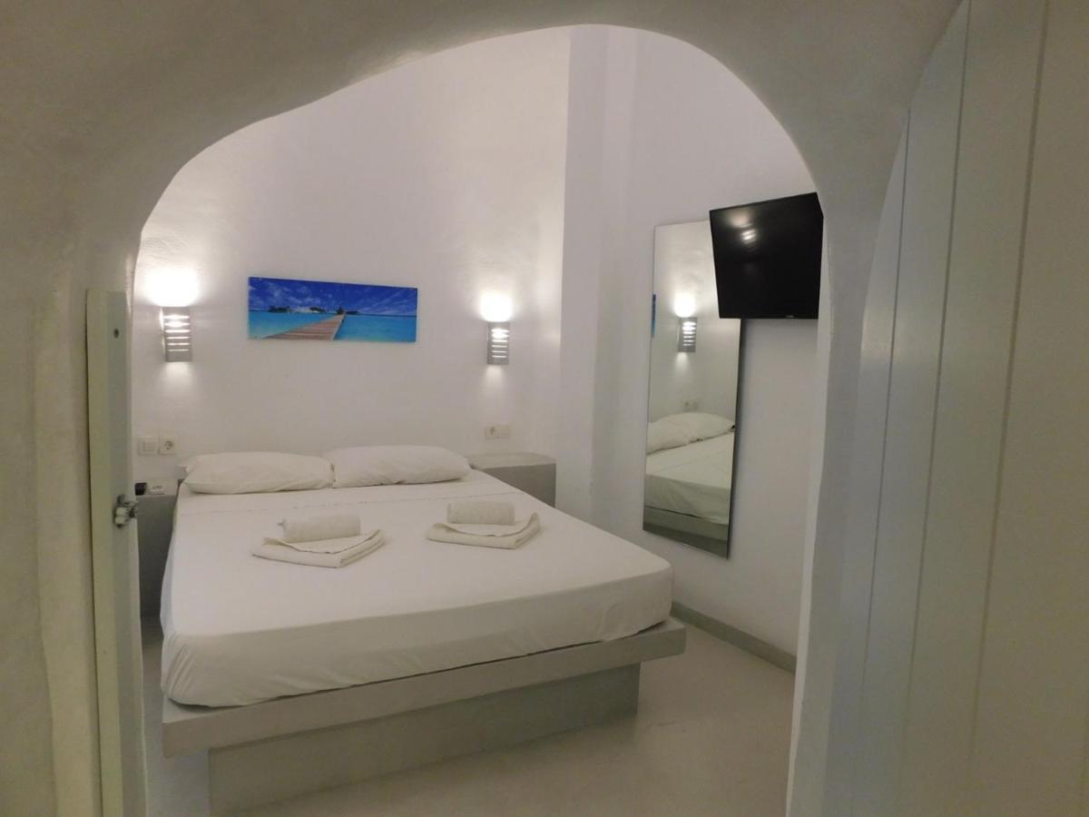 Calm Center Rooms Fira (Santorini) Exterior foto